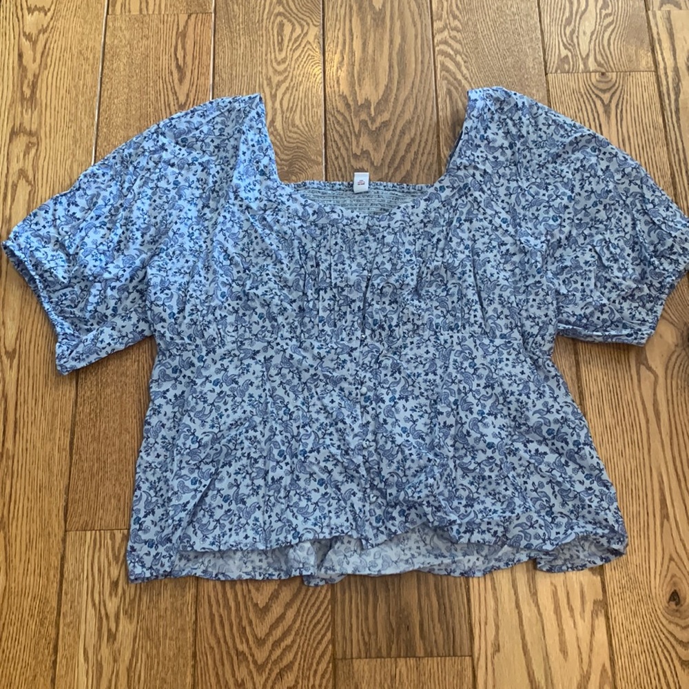 Floral top